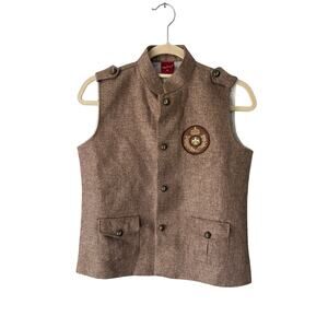 Mebaz Silk and Embroidered Vest 10